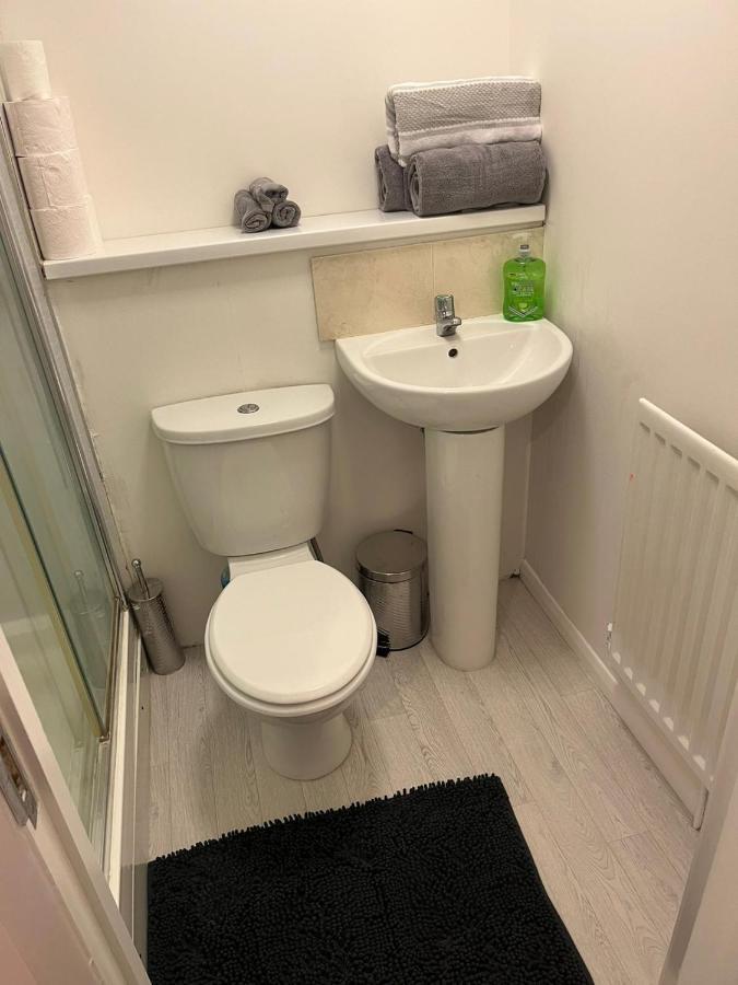 2 Bed Hengrove Villa Bristol Eksteriør bilde